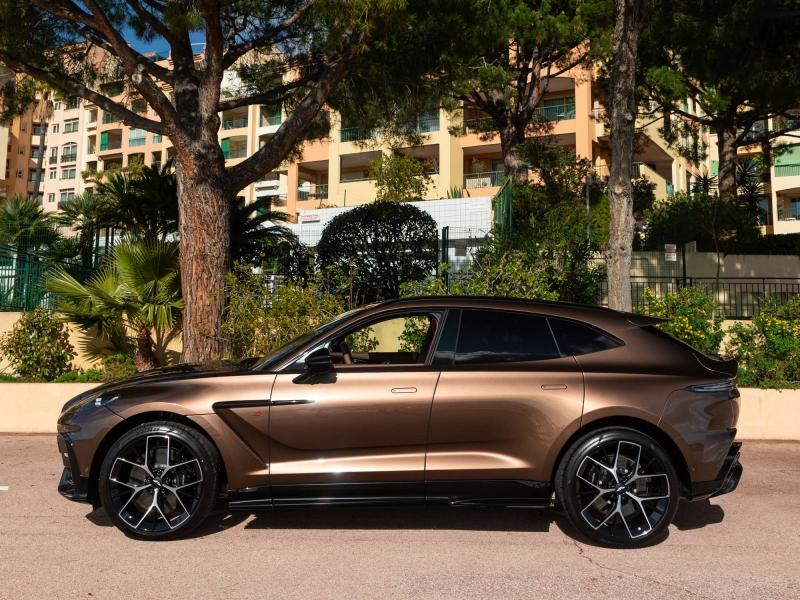 Image ASTON MARTIN DBX S SUV