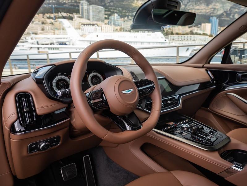 Image ASTON MARTIN DBX S SUV