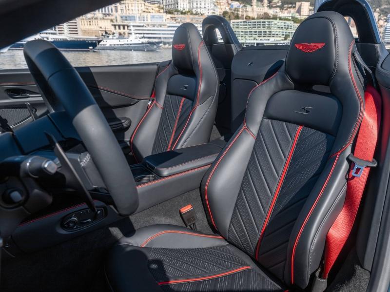 Image ASTON MARTIN VANTAGE S VANTAGE S ROADSTER