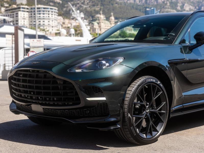 Image ASTON MARTIN DBX 4.0 V8 biturbo 707ch BVA9