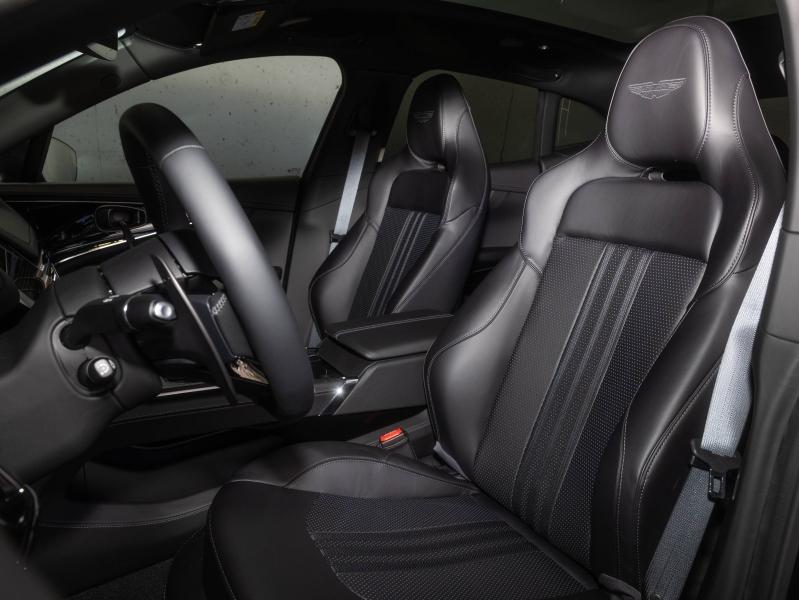 Image ASTON MARTIN DBX 4.0 V8 biturbo 707ch BVA9