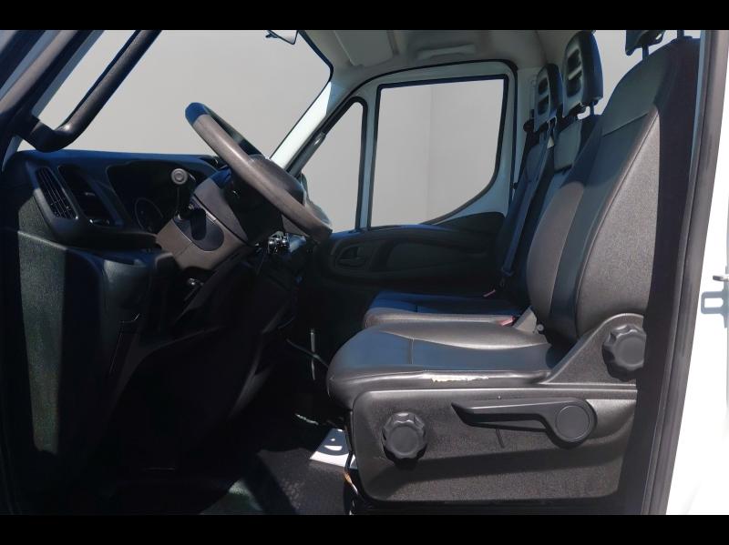 Image IVECO Daily CCb 35C14H Empattement 3750 Tor