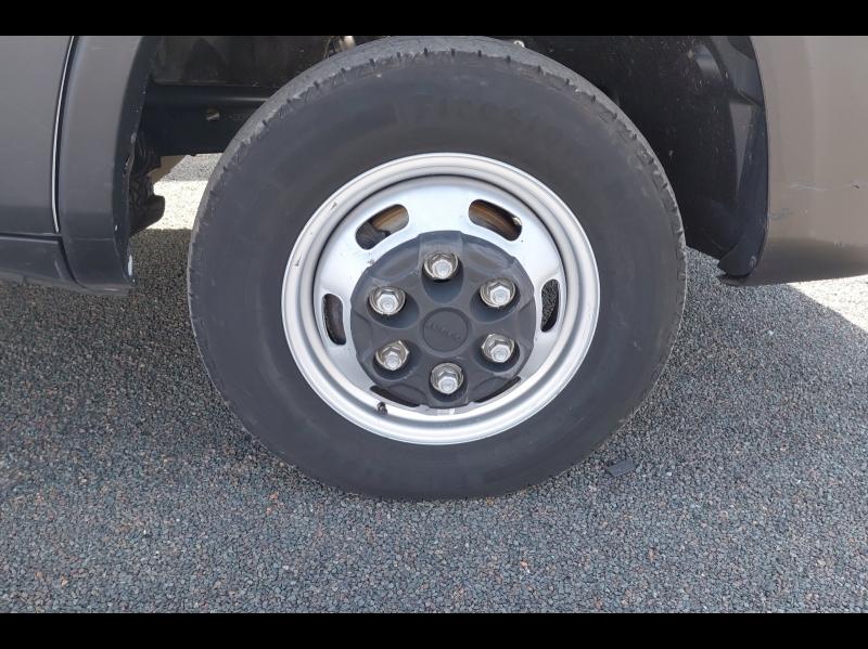 Image IVECO Daily CCb 35C14H Empattement 3750 Tor