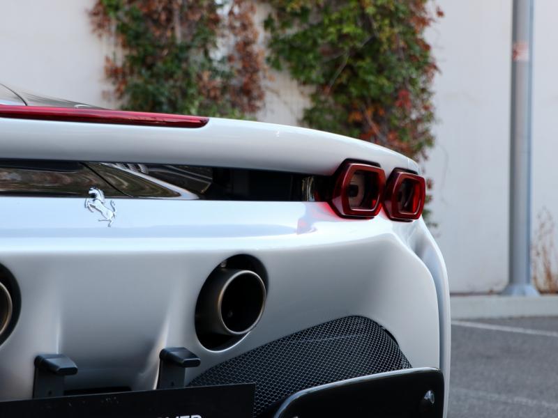Image FERRARI SF 90 STRADALE