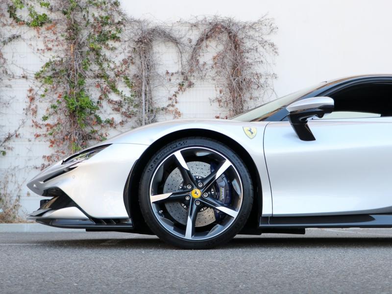 Image FERRARI SF 90 STRADALE