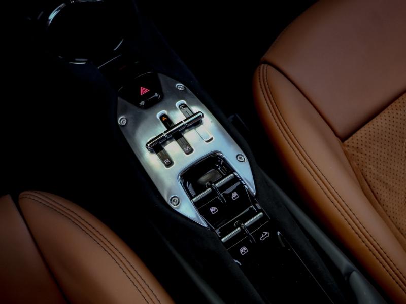 Image FERRARI 296 GTS V6 Biturbo 3.0