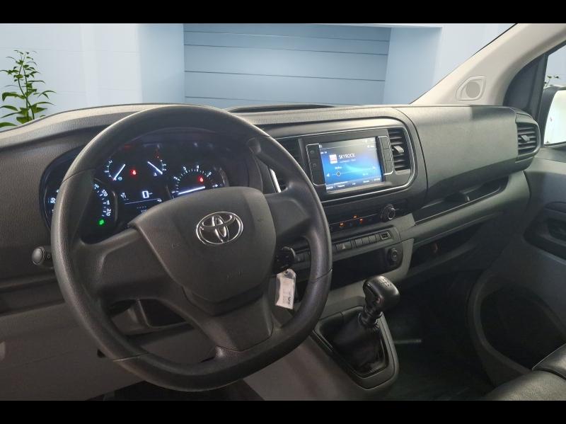 Image TOYOTA PROACE Medium 2.0 D-4D 140 Business RC21