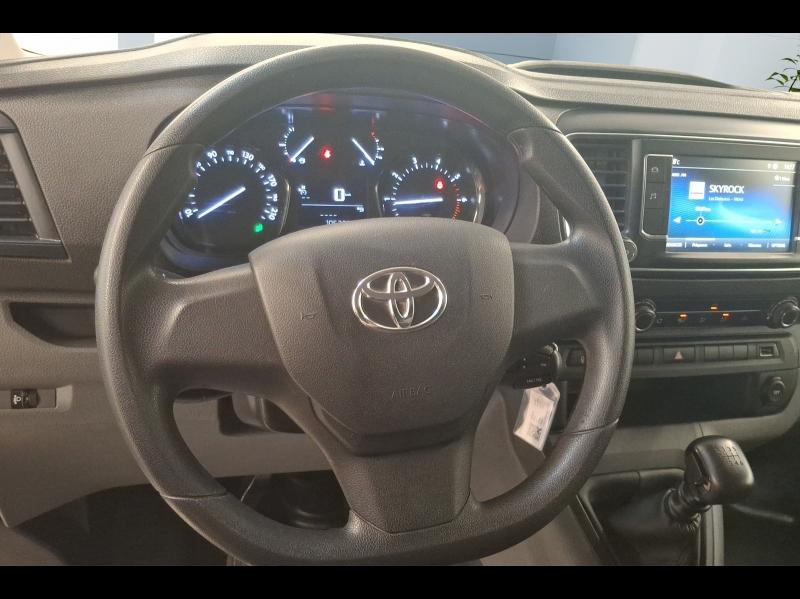 Image TOYOTA PROACE Medium 2.0 D-4D 140 Business RC21