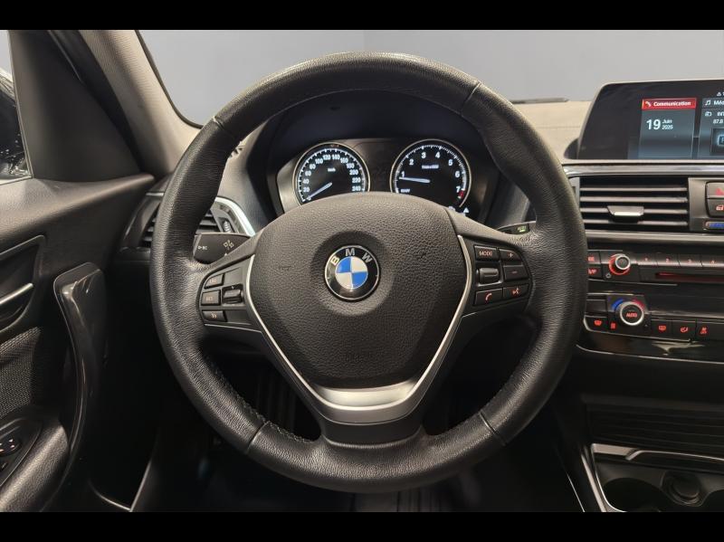 Image BMW Série 1 120iA 184ch UrbanChic 5p