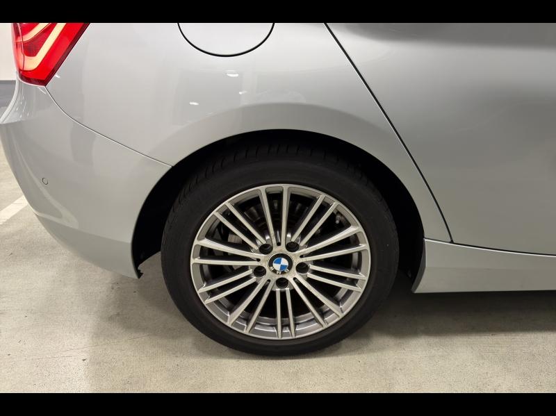 Image BMW Série 1 120iA 184ch UrbanChic 5p
