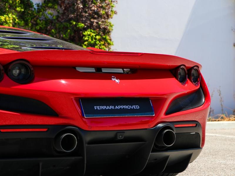 Image FERRARI F8 TRIBUTO V8 Biturbo 3.9