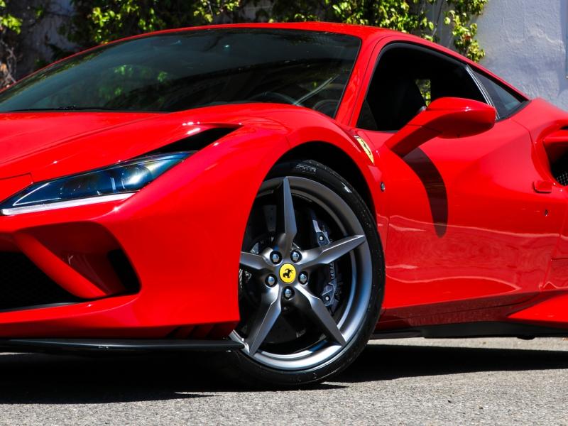 Image FERRARI F8 TRIBUTO V8 Biturbo 3.9