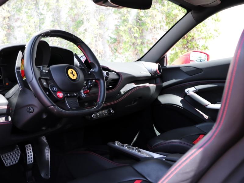 Image FERRARI F8 TRIBUTO V8 Biturbo 3.9