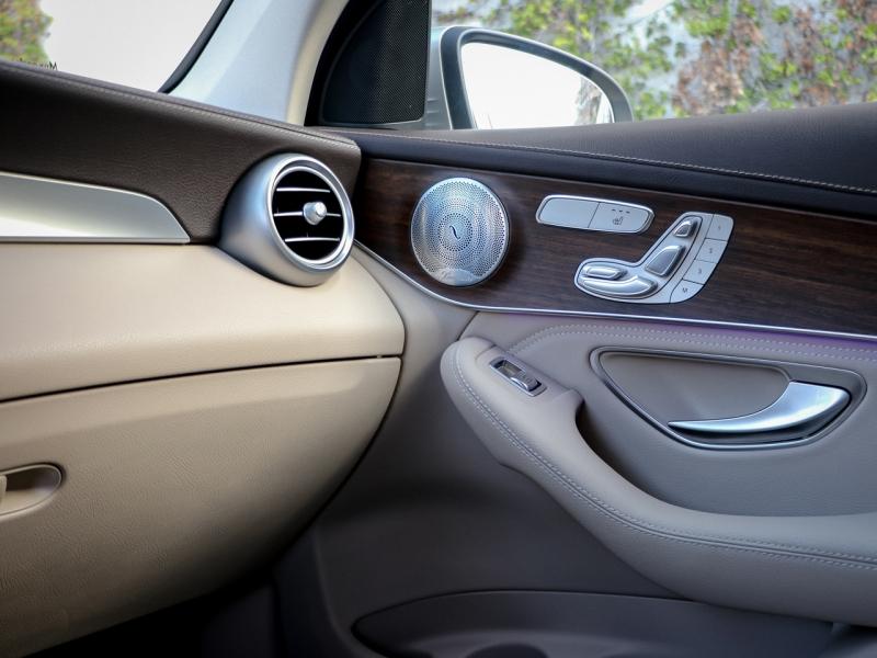 Image MERCEDES-BENZ GLC 400 d 330ch Avantgarde Line 4Matic 9G-Tronic