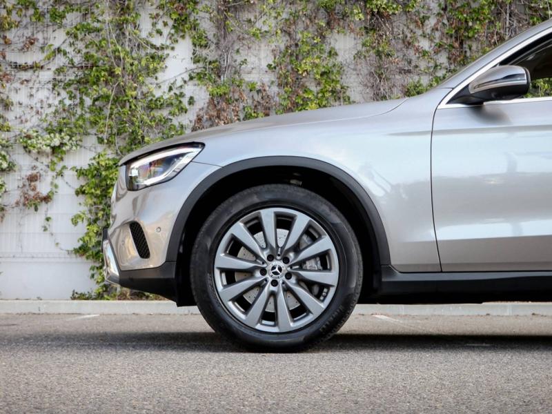 Image MERCEDES-BENZ GLC 400 d 330ch Avantgarde Line 4Matic 9G-Tronic