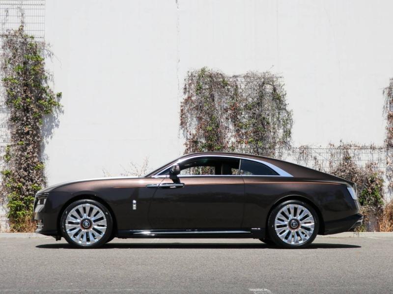 Image ROLLS ROYCE SPECTRE Silver Badge