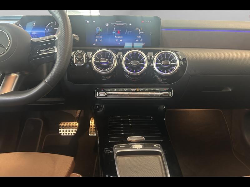 Image MERCEDES-BENZ Classe A 180 136ch AMG Line 7G-DCT
