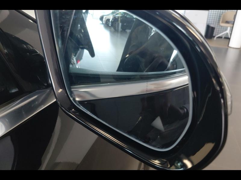 Image MERCEDES-BENZ Classe E 220 d 194ch AMG Line 9G-Tronic