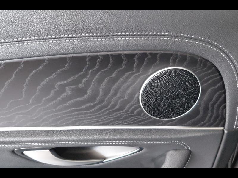 Image MERCEDES-BENZ Classe E 220 d 194ch AMG Line 9G-Tronic