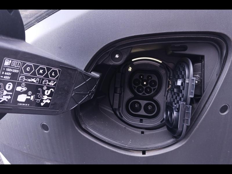 Image MERCEDES-BENZ Vito Fg eVito 112 116ch Long batterie 60 kWh