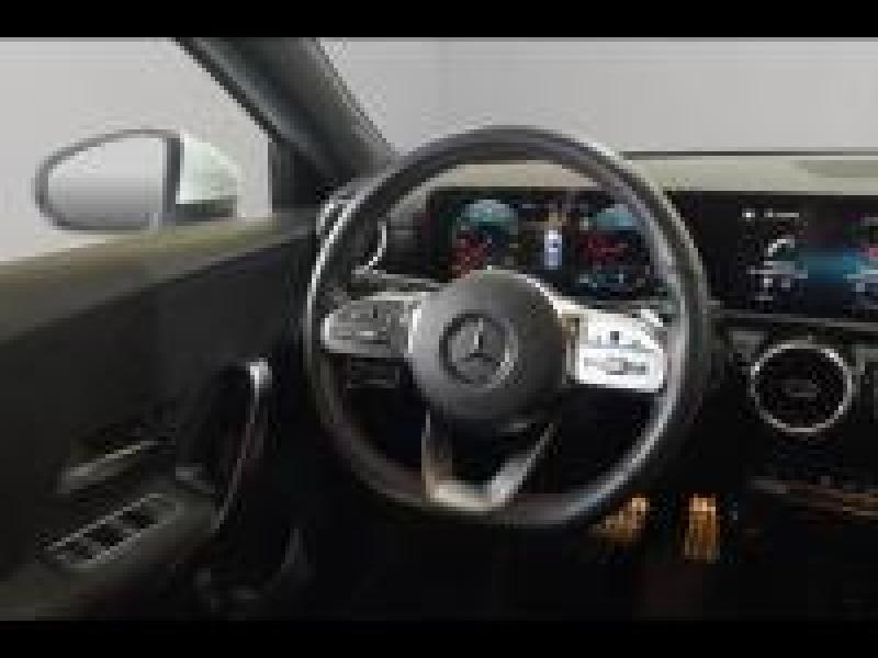 Image MERCEDES-BENZ Classe A 180d 116ch AMG Line 8G-DCT