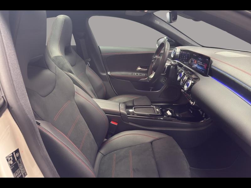 Image MERCEDES-BENZ CLA 220 d 190ch AMG Line 8G-DCT