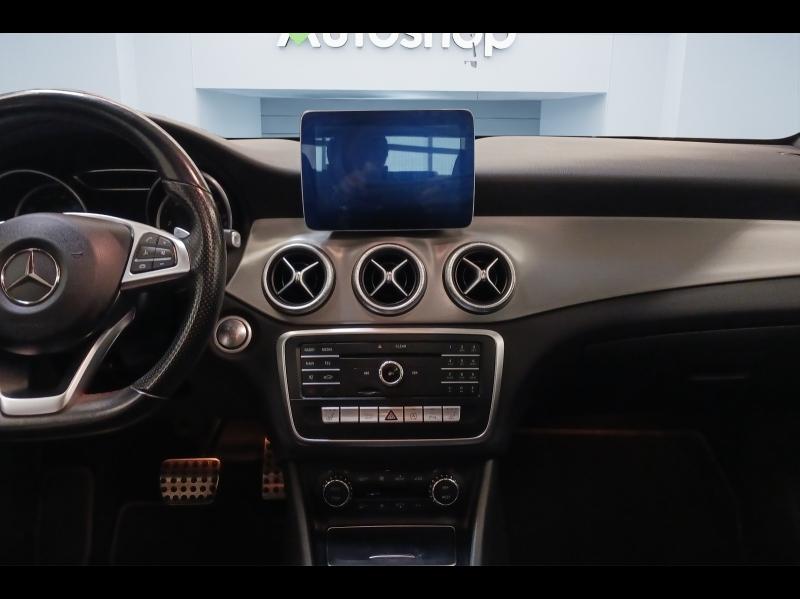Image MERCEDES-BENZ CLA 220 d Fascination 7G-DCT