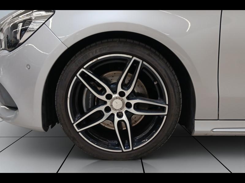 Image MERCEDES-BENZ CLA 220 d Fascination 7G-DCT