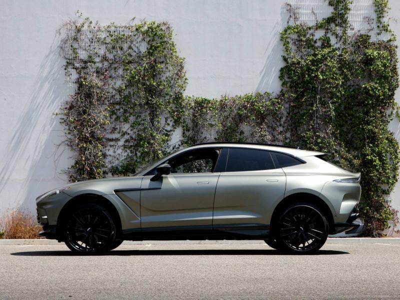 Image ASTON MARTIN DBX 4.0 V8 biturbo 707ch BVA9