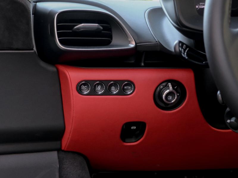Image MCLAREN V6 3.0 680ch