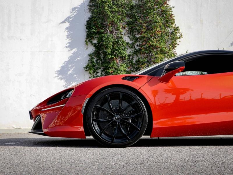 Image MCLAREN ARTURA 680ch