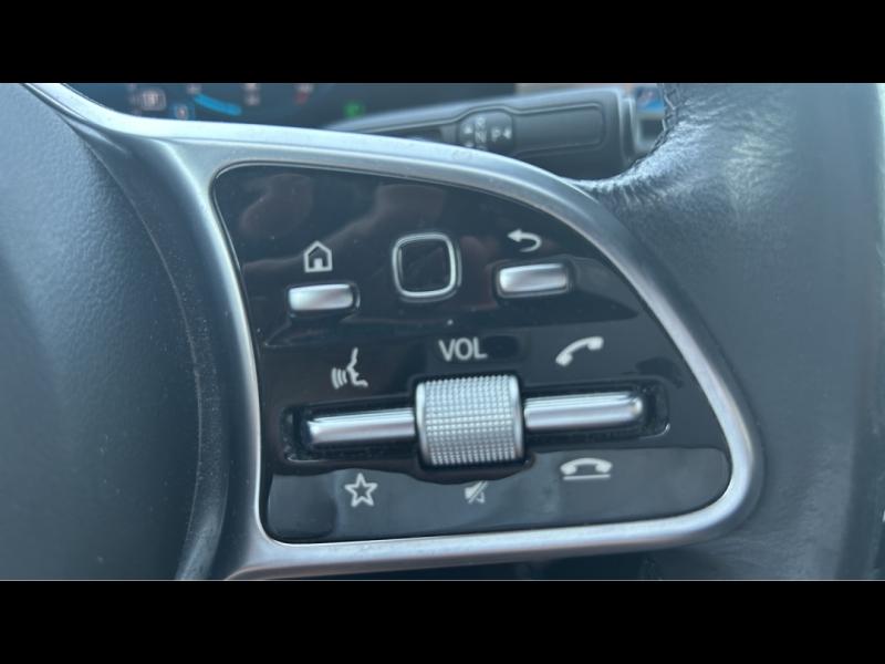 Image MERCEDES-BENZ Classe A 180 d 116ch Progressive Line 7G-DCT