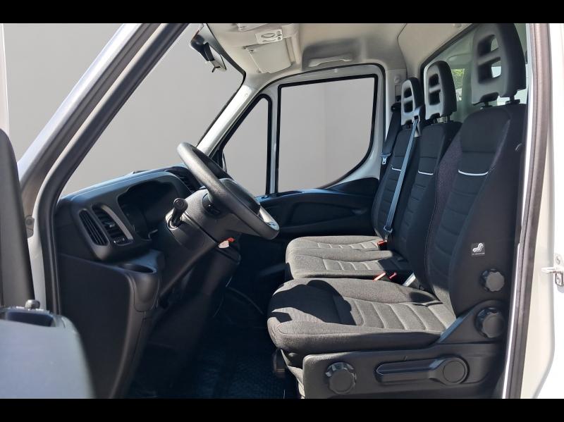 Image IVECO Daily CCb 35S16H empattement 4100 3.0