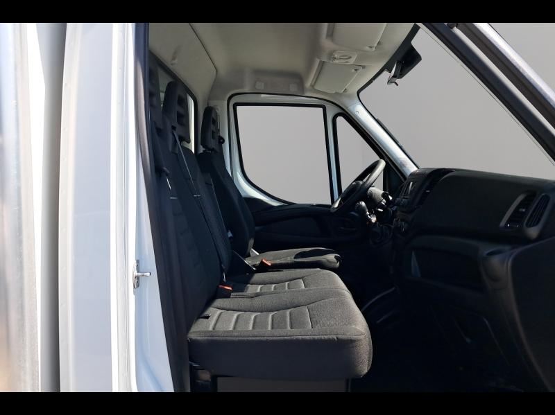 Image IVECO Daily CCb 35S16H empattement 4100 3.0