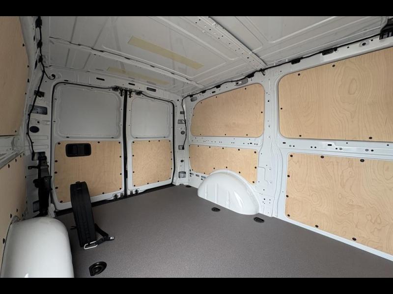 Image MERCEDES-BENZ Vito Fg eVito 129 204ch Long batterie 90 kWh