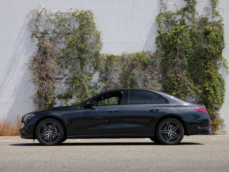 Image MERCEDES-BENZ Classe E 300 e 204+129ch AMG Line 9G-Tronic