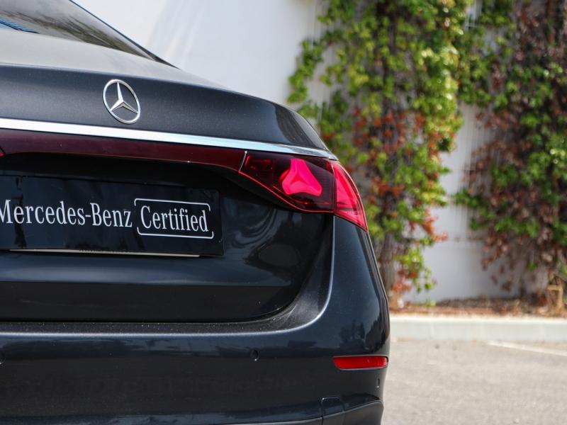 Image MERCEDES-BENZ Classe E 300 e 204+129ch AMG Line 9G-Tronic