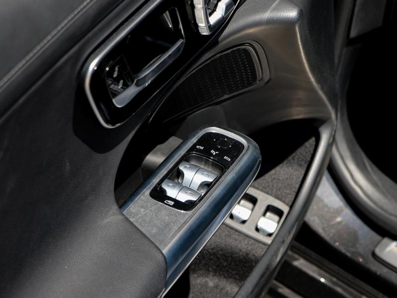 Image MERCEDES-BENZ Classe E 300 e 204+129ch AMG Line 9G-Tronic