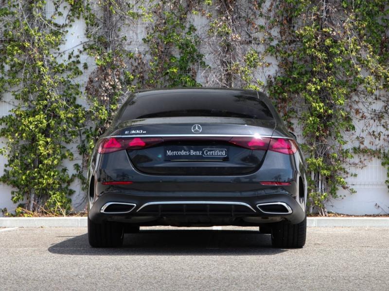 Image MERCEDES-BENZ Classe E 300 e 204+129ch AMG Line 9G-Tronic