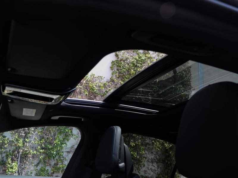 Image MERCEDES-BENZ Classe E 300 e 204+129ch AMG Line 9G-Tronic
