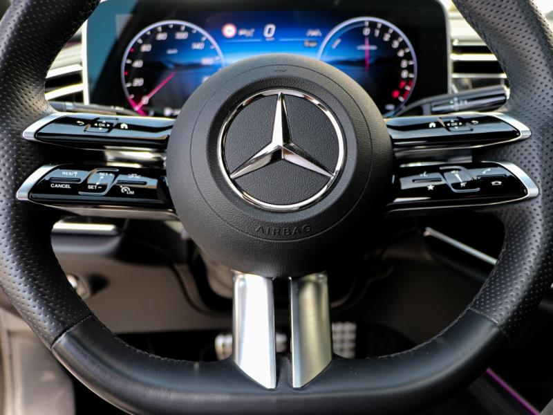 Image MERCEDES-BENZ Classe E 300 e 204+129ch AMG Line 9G-Tronic