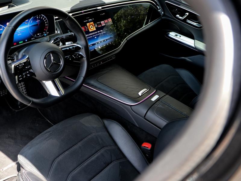 Image MERCEDES-BENZ Classe E 300 e 204+129ch AMG Line 9G-Tronic