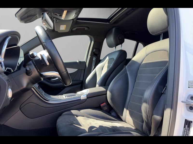 Image MERCEDES-BENZ GLC Coupé 300 de 194+122ch Business Line 4Matic 9G-Tronic