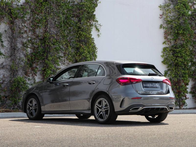 Image MERCEDES-BENZ Classe A 250 e Hybrid EQ 163+109ch AMG Line 8G-DCT