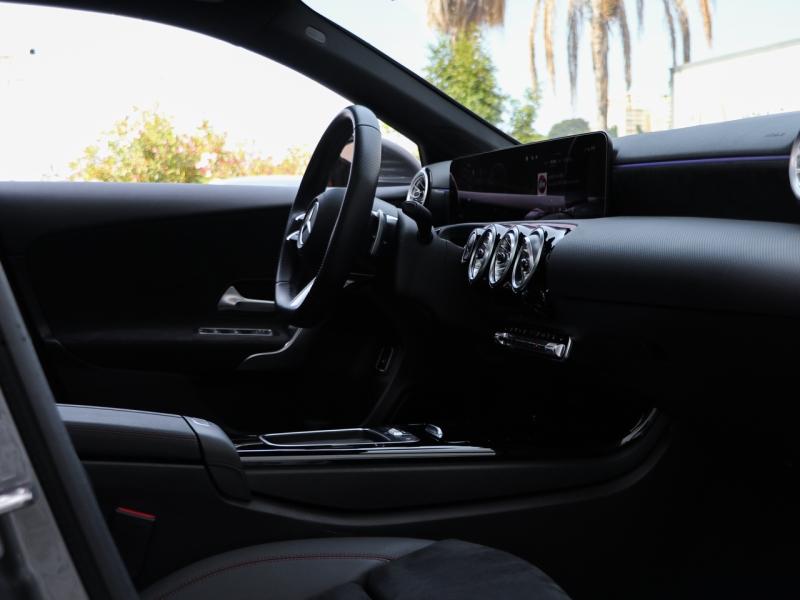 Image MERCEDES-BENZ Classe A 250 e Hybrid EQ 163+109ch AMG Line 8G-DCT