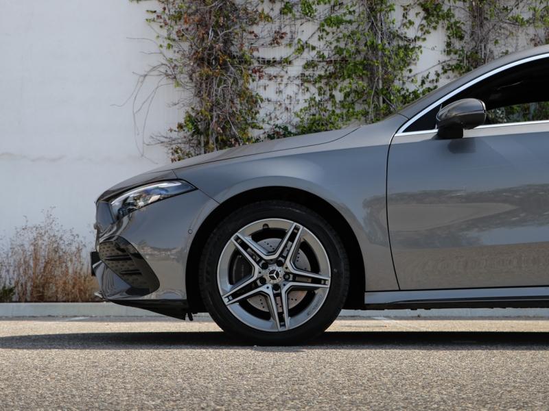 Image MERCEDES-BENZ Classe A 250 e Hybrid EQ 163+109ch AMG Line 8G-DCT