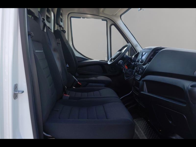 Image IVECO Daily CCb 35C16H empattement 4100 3.0