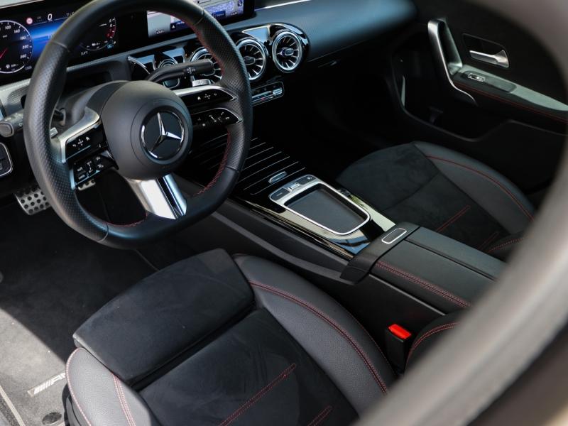 Image MERCEDES-BENZ Classe A 250 e Hybrid EQ 163+109ch AMG Line 8G-DCT