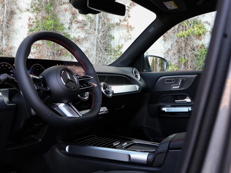 Image MERCEDES-BENZ GLB 200 d 150ch AMG Line 8G-DCT