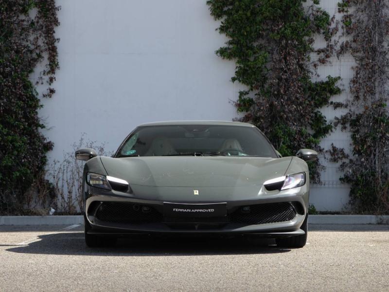 Photo FERRARI 296 GTB V6 Biturbo 3.0